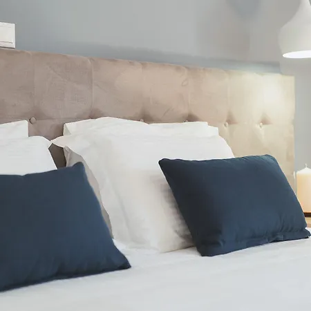 アパートホテル Bluebell Luxury 4*