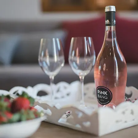 アパートホテル Bluebell Luxury 4*