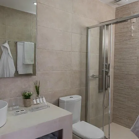 Bluebell Luxury Aparthotel