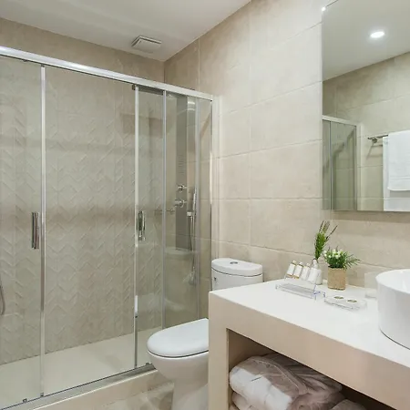 Bluebell Luxury Appart hôtel 3*